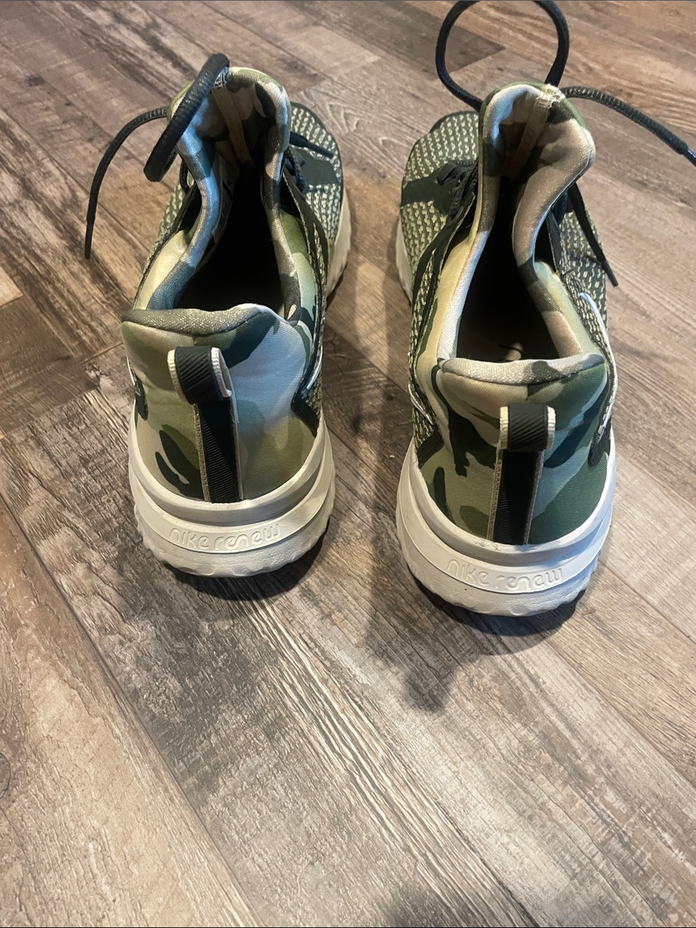 Nike Renew Men's Olive Green and Cammo Athletic Sneakers size 13 - Picture 6 of 7